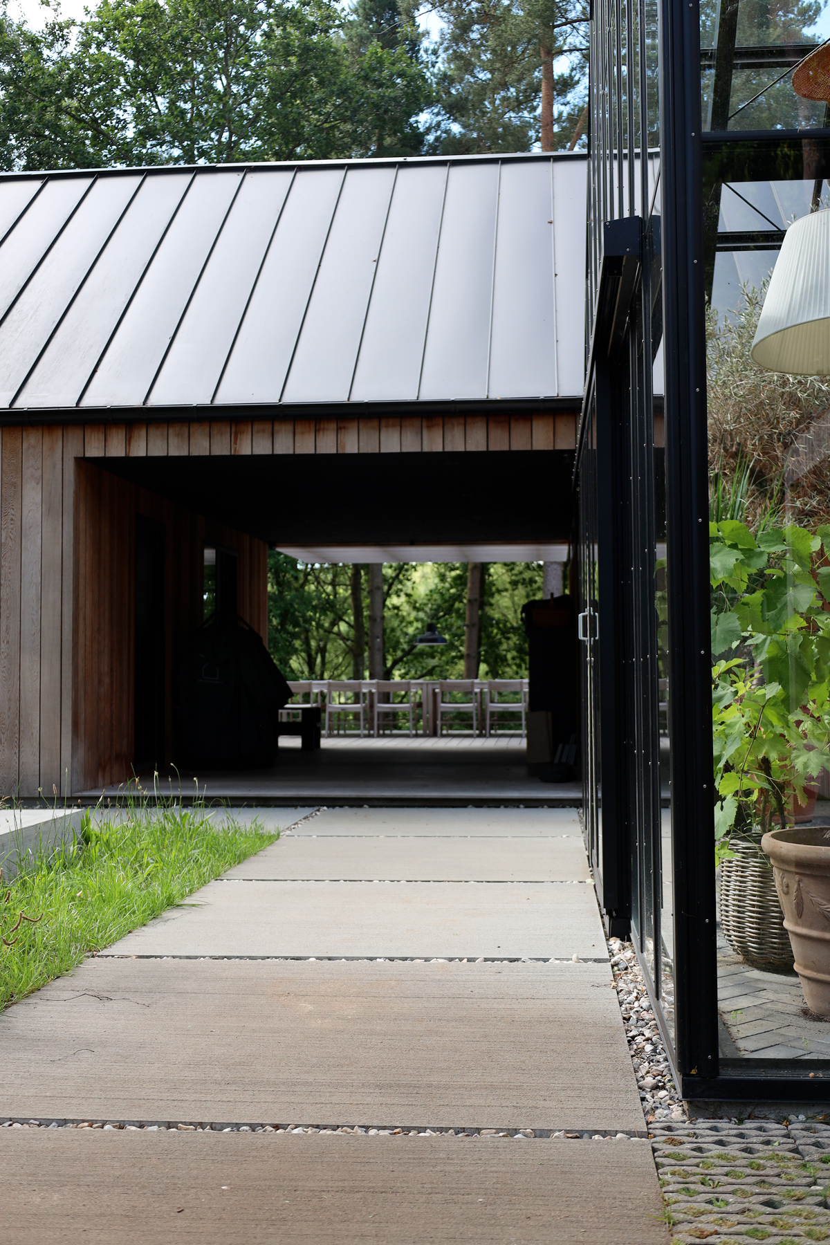 Nordic Barn House – En sanselig forbindelse mellem beton og natur